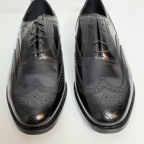 *SOLD* Florsheim Lexington Leather Wingtip Oxfords - Picture 8 of 10